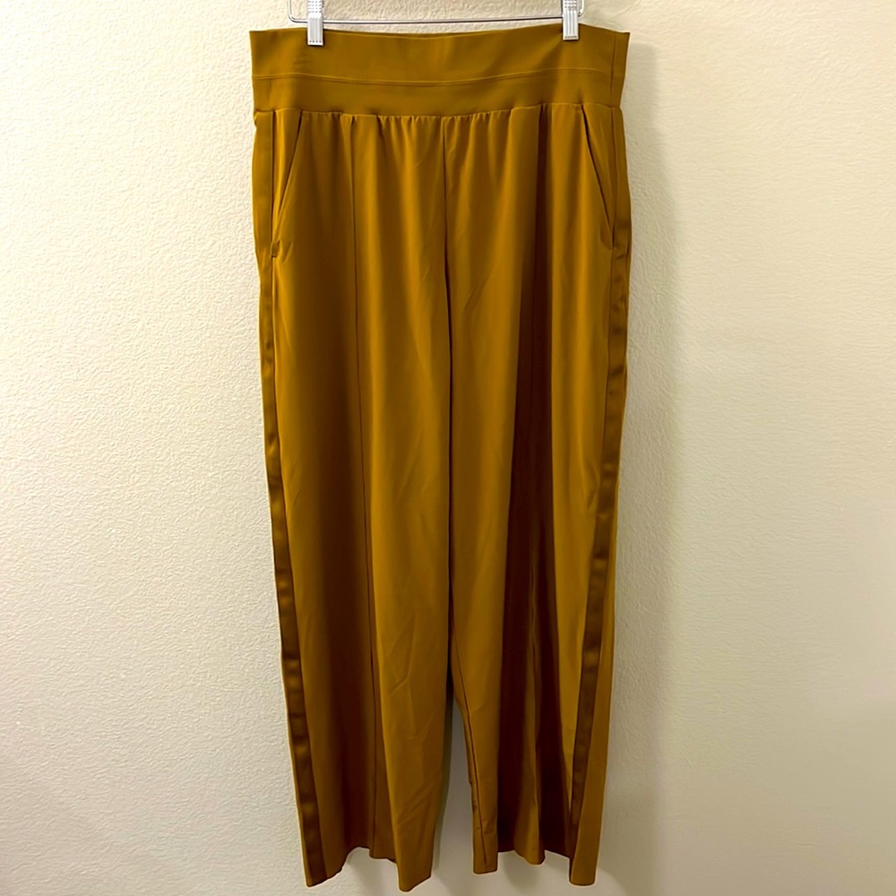 Athleta Olive Gold Tuxedo Stripe Wide-Leg Pants